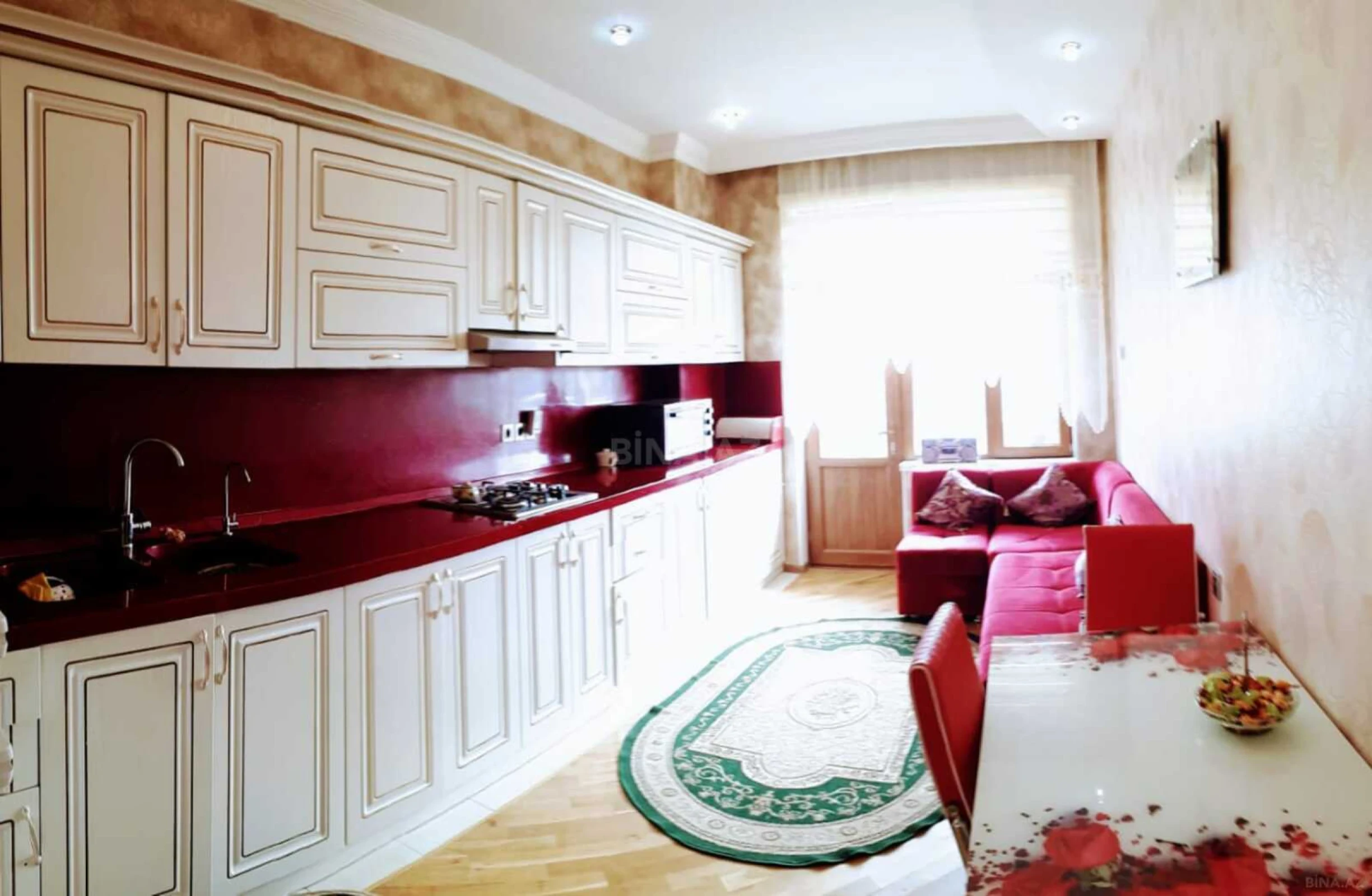 Satılır 4 otaqlı mənzil 170 m²