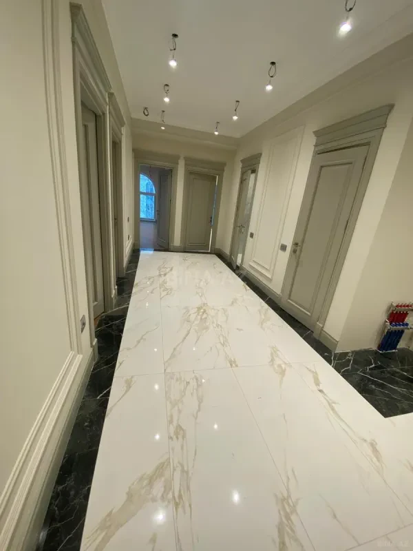 Satılır 3 otaqlı mənzil 134.1 m²