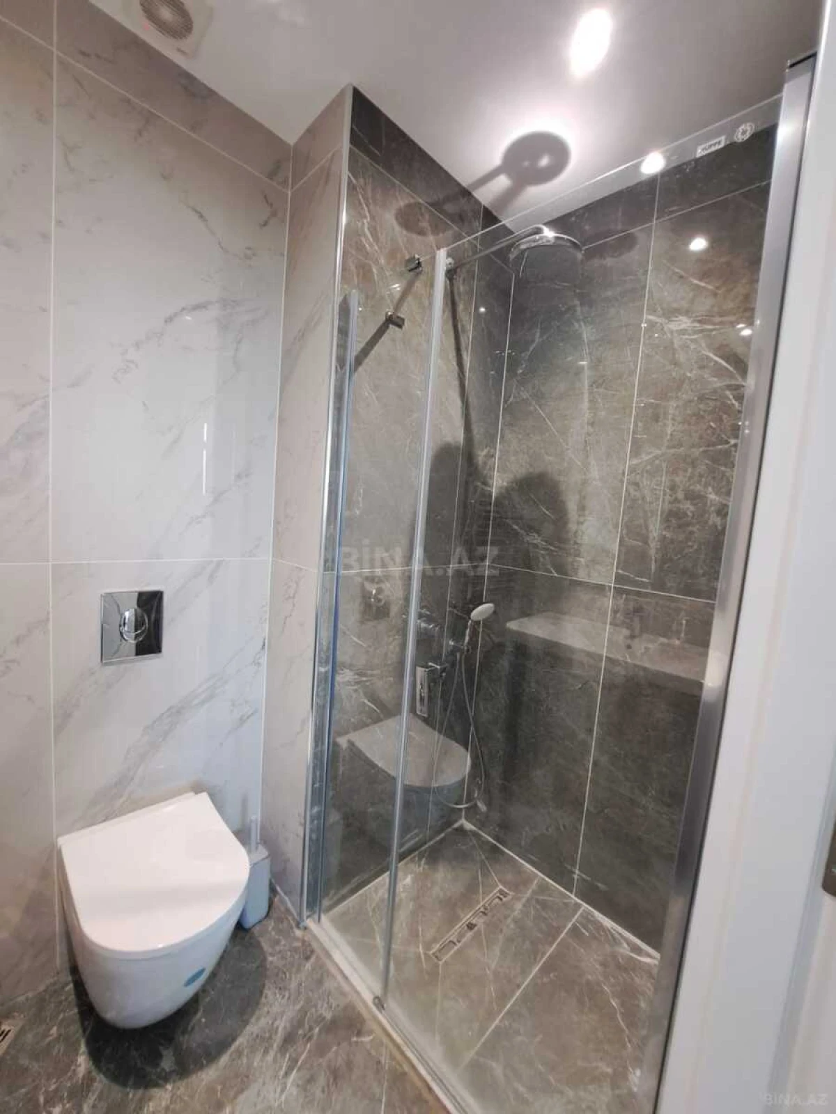Kirayə verilir 2 otaqlı mənzil 55 m²
