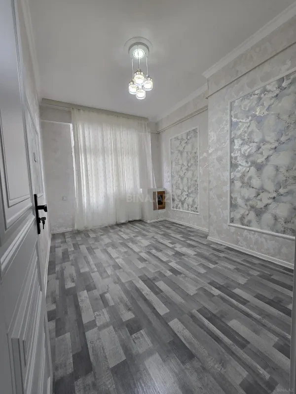 Satılır 2 otaqlı mənzil 68 m²