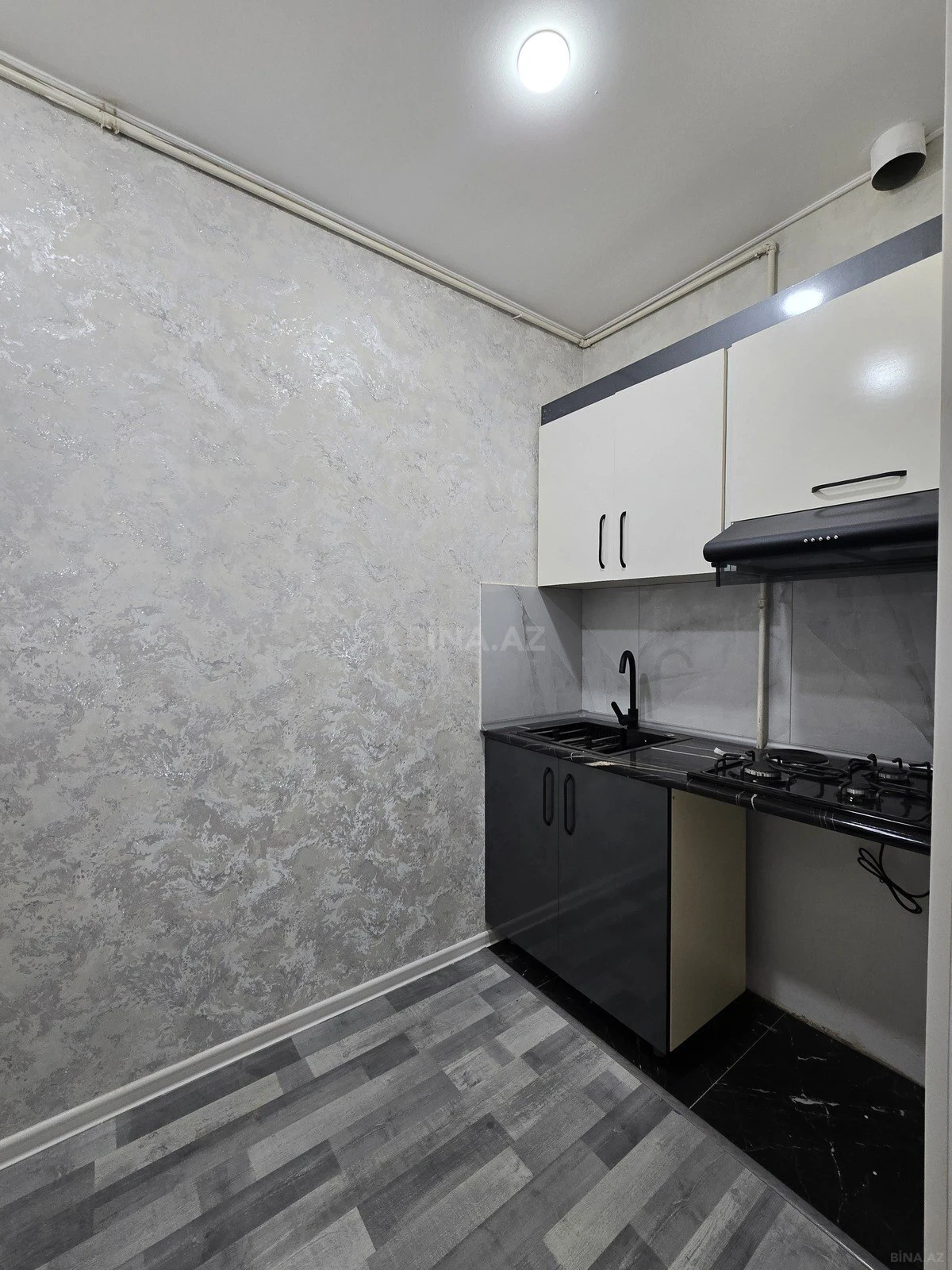 Satılır 2 otaqlı mənzil 68 m²