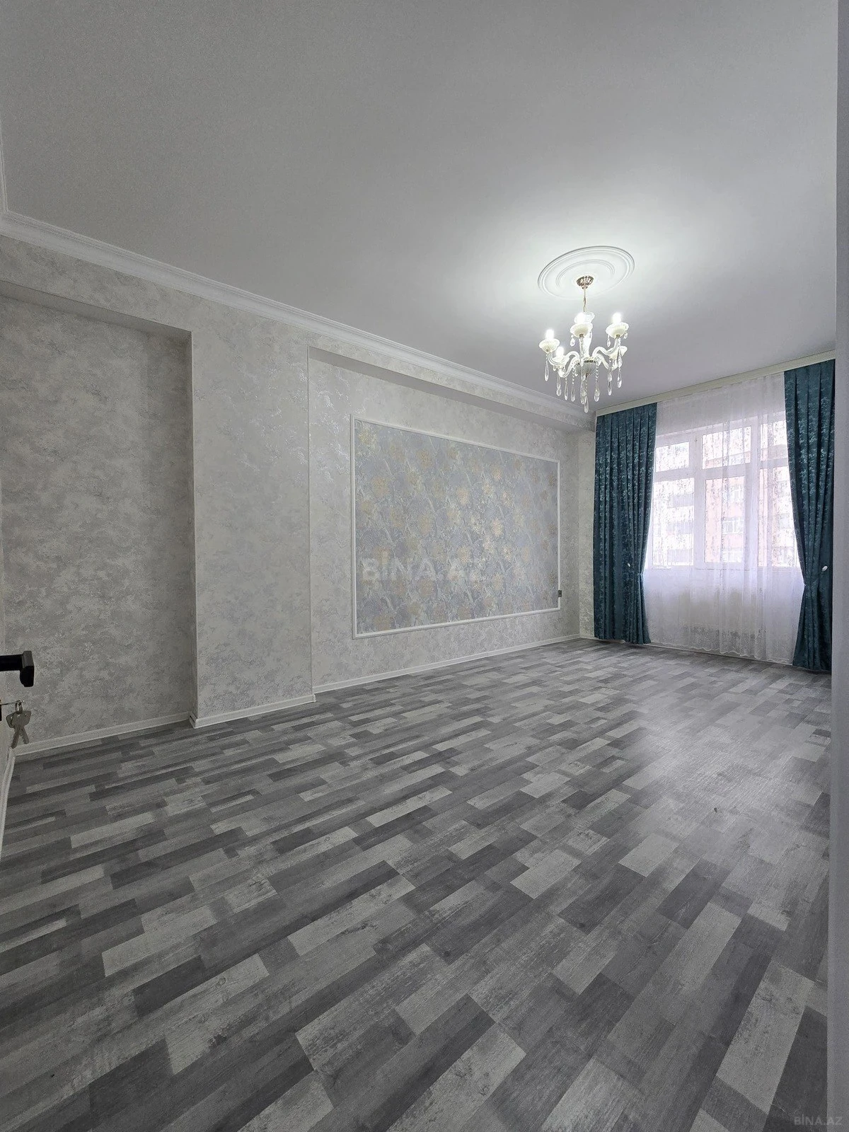 Satılır 2 otaqlı mənzil 68 m²