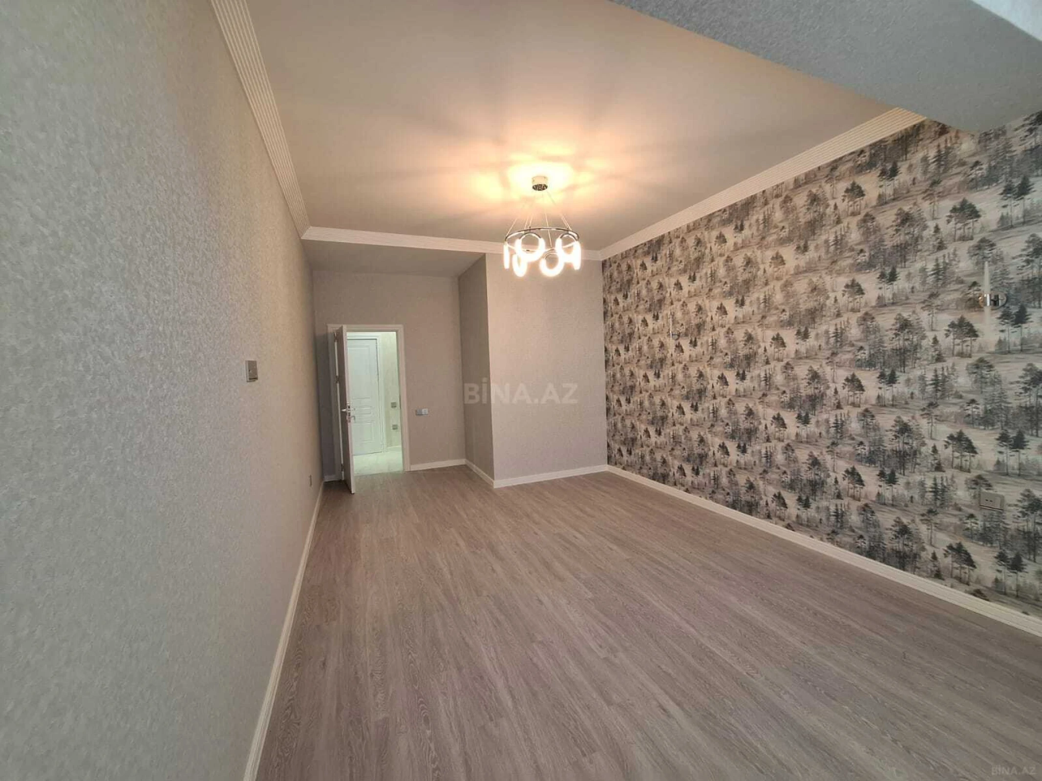 Satılır 2 otaqlı mənzil 83 m²