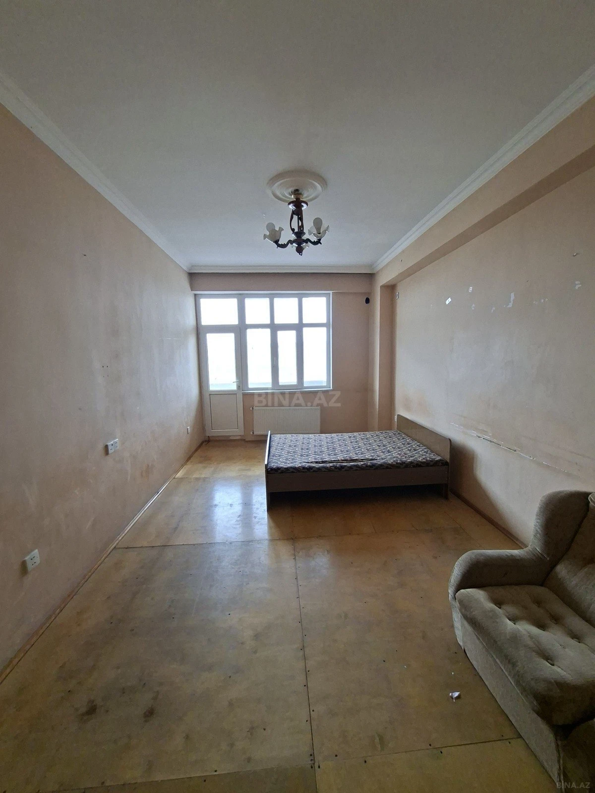 Kirayə verilir 2 otaqlı mənzil 100 m²