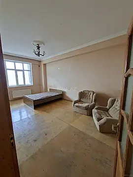 Kirayə verilir 2 otaqlı mənzil 100 m²