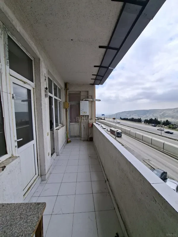 Kirayə verilir 2 otaqlı mənzil 100 m²