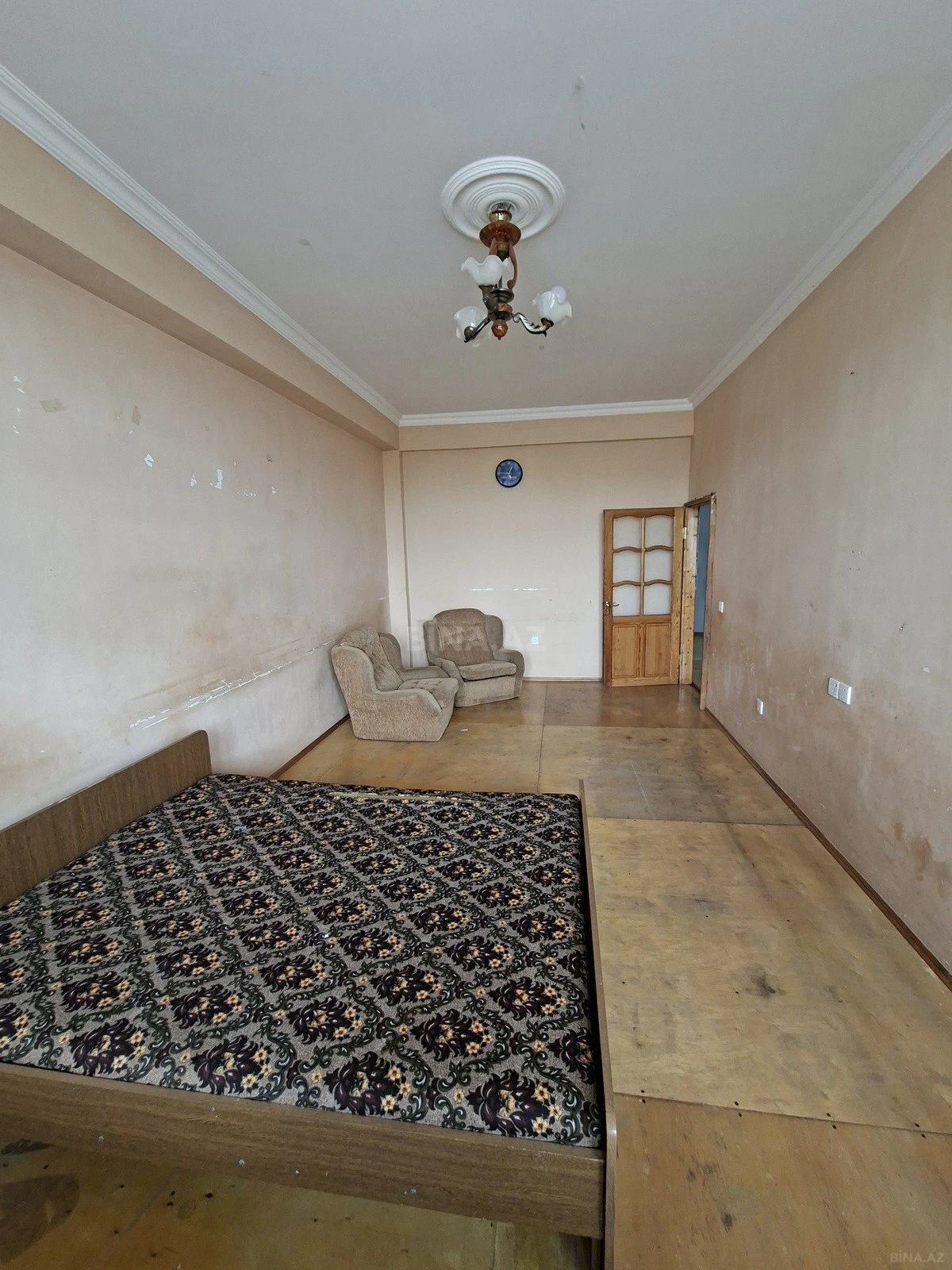 Kirayə verilir 2 otaqlı mənzil 100 m²