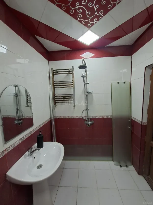 Kirayə verilir 2 otaqlı mənzil 100 m²