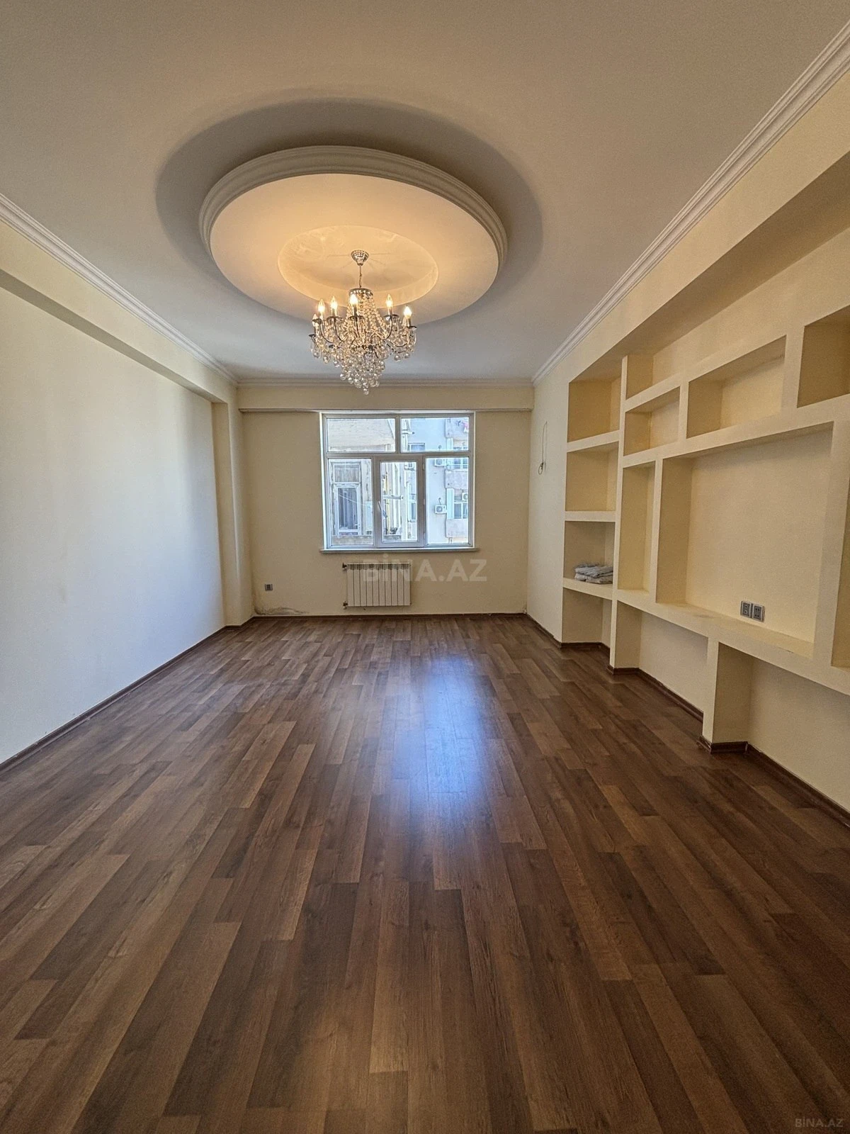 Kirayə verilir 3 otaqlı mənzil 120 m²