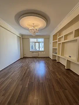 Kirayə verilir 3 otaqlı mənzil 120 m² — Bakı, Həzi Aslanov qəs. 3 otaq 120.00 m²