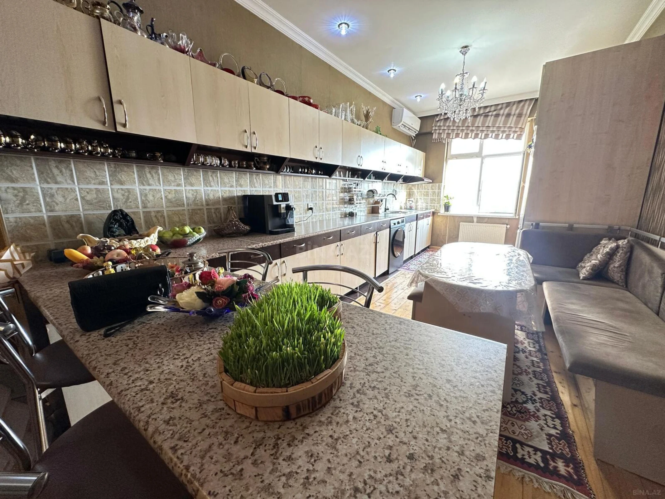 Satılır 3 otaqlı mənzil 115 m²