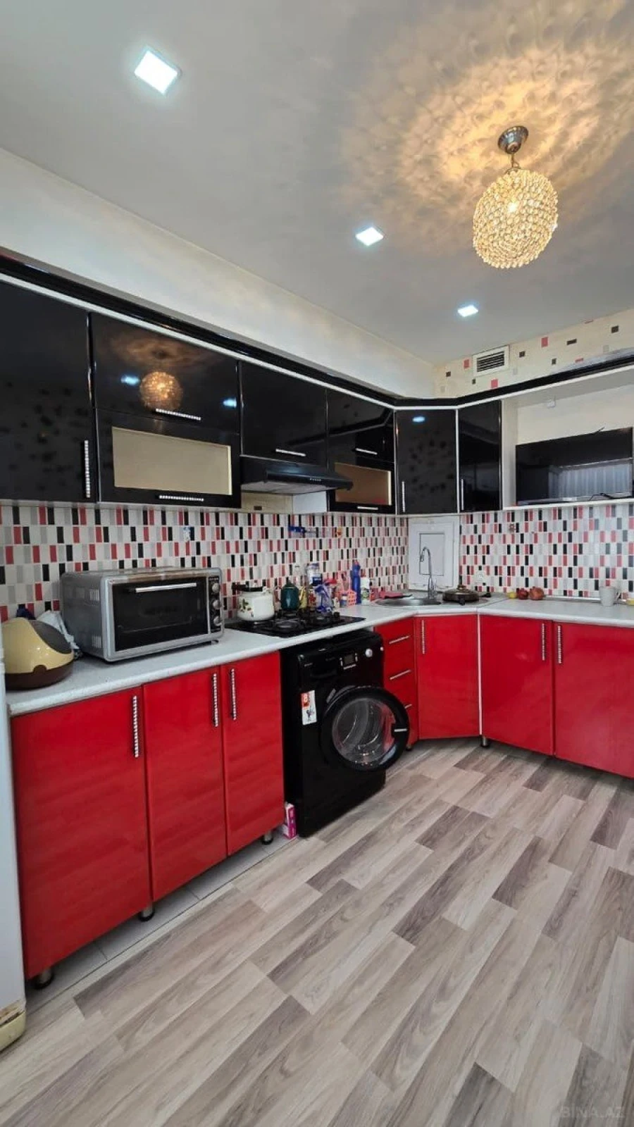 Satılır 3 otaqlı mənzil 83 m²