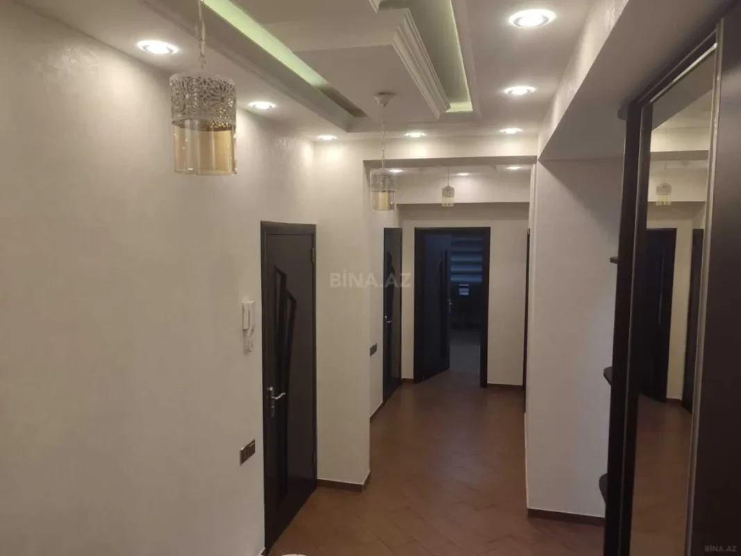 Satılır 3 otaqlı mənzil 124 m²