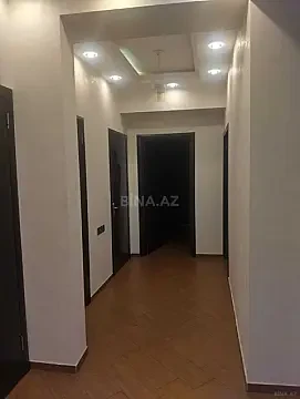 Satılır 3 otaqlı mənzil 124 m²