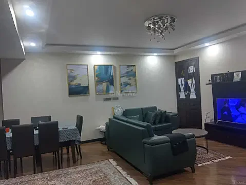 Satılır 3 otaqlı mənzil 124 m²
