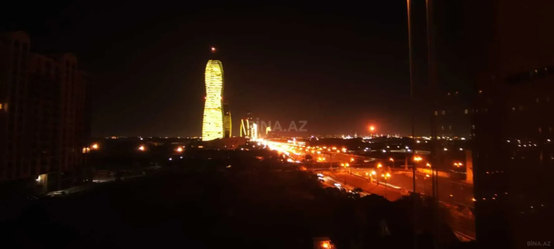 Satılır 3 otaqlı mənzil 124 m²