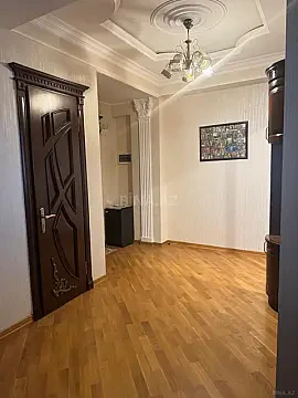 Satılır 2 otaqlı mənzil 92 m²