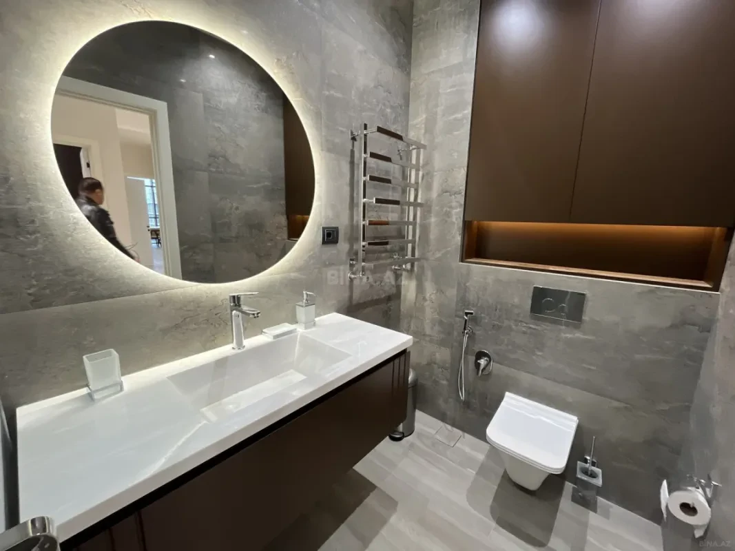 Kirayə verilir 3 otaqlı mənzil 140 m²