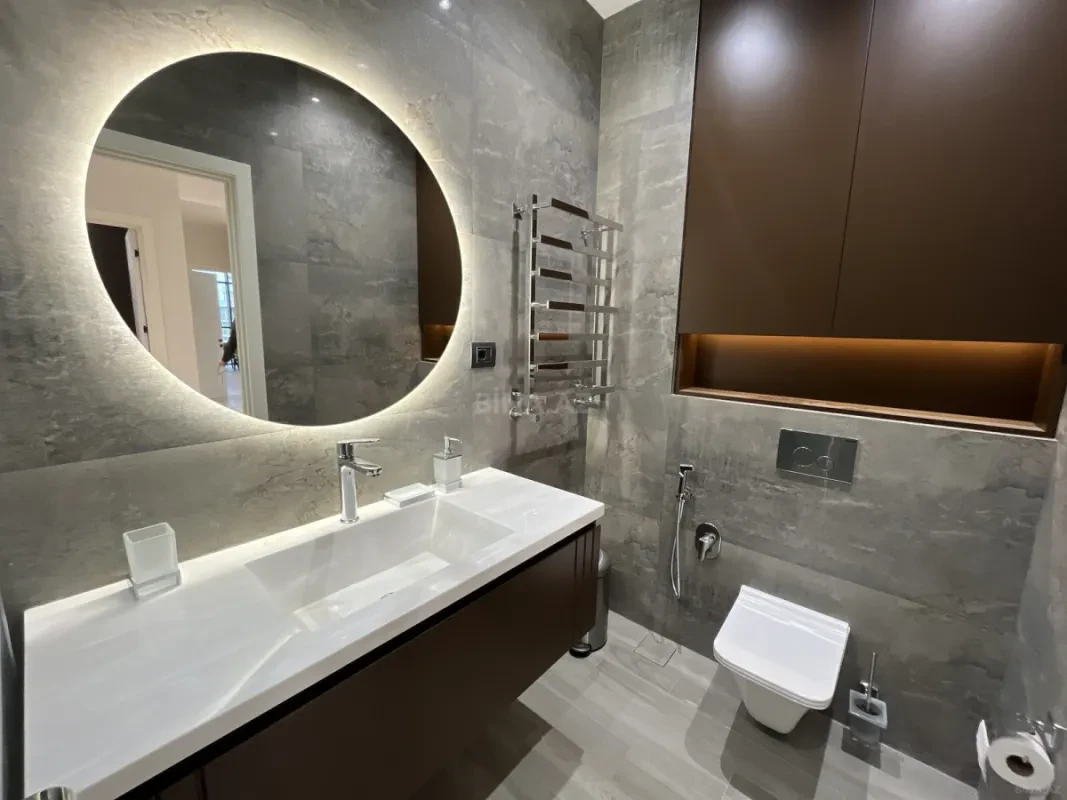 Kirayə verilir 3 otaqlı mənzil 140 m²