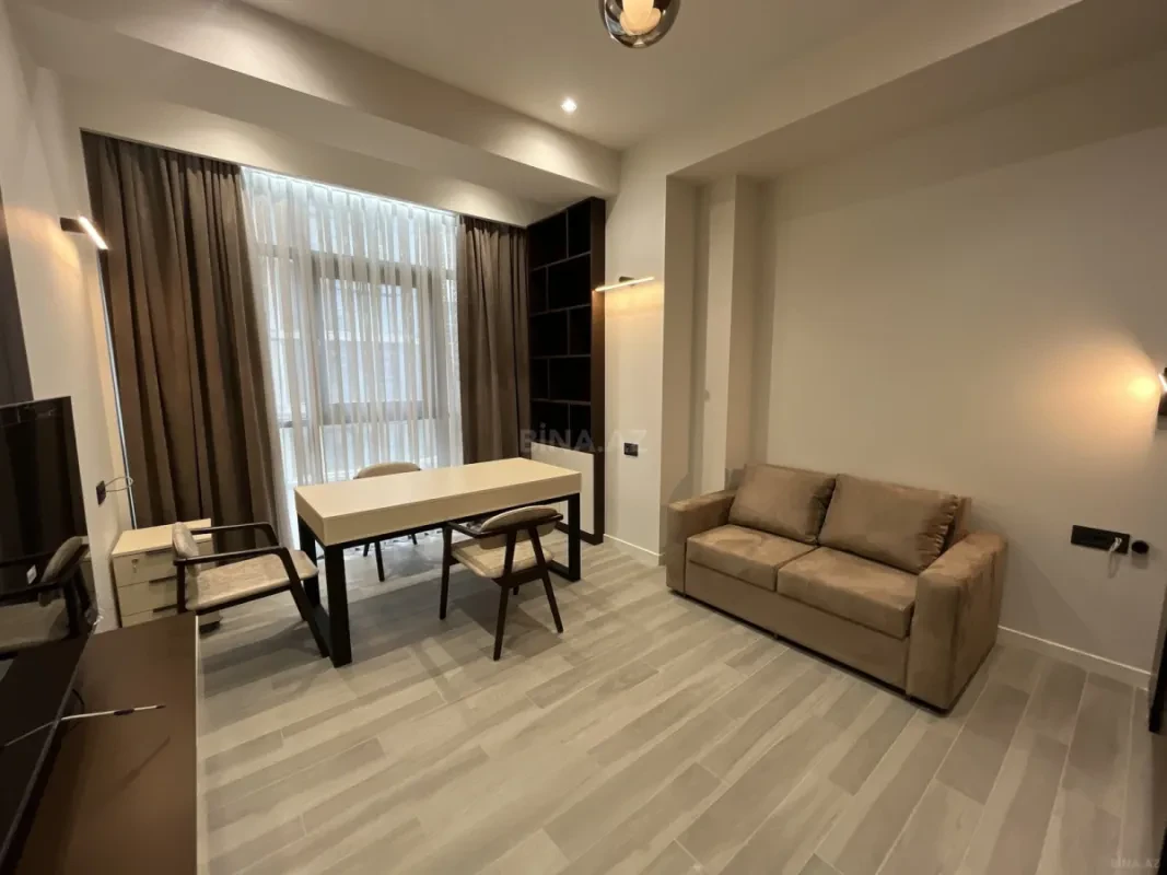 Kirayə verilir 3 otaqlı mənzil 140 m²