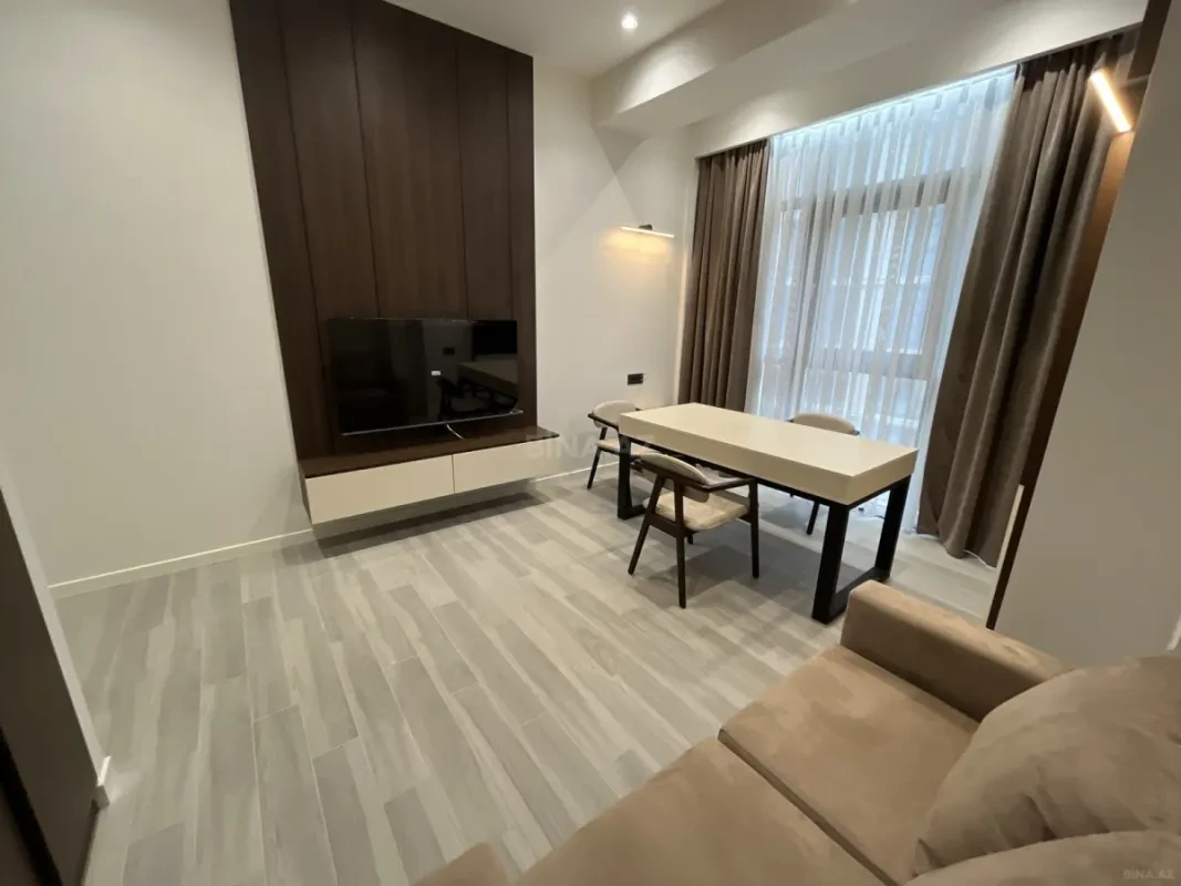 Kirayə verilir 3 otaqlı mənzil 140 m²