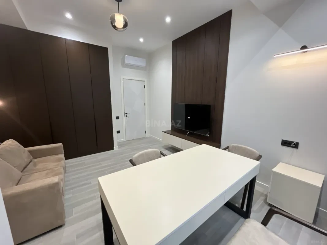 Kirayə verilir 3 otaqlı mənzil 140 m²