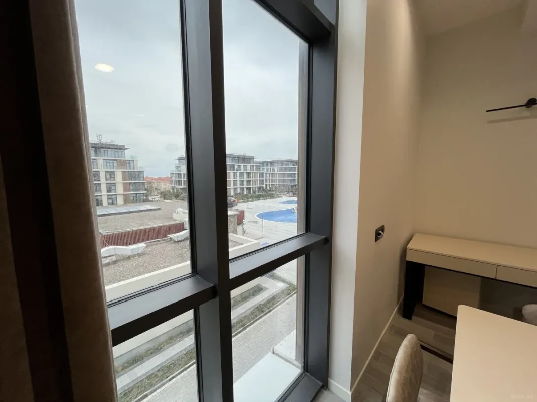 Kirayə verilir 3 otaqlı mənzil 140 m²