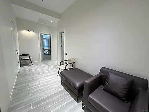 Kirayə verilir 3 otaqlı mənzil 140 m²