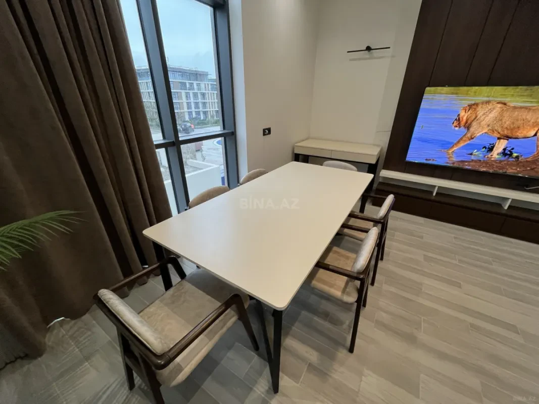 Kirayə verilir 3 otaqlı mənzil 140 m²