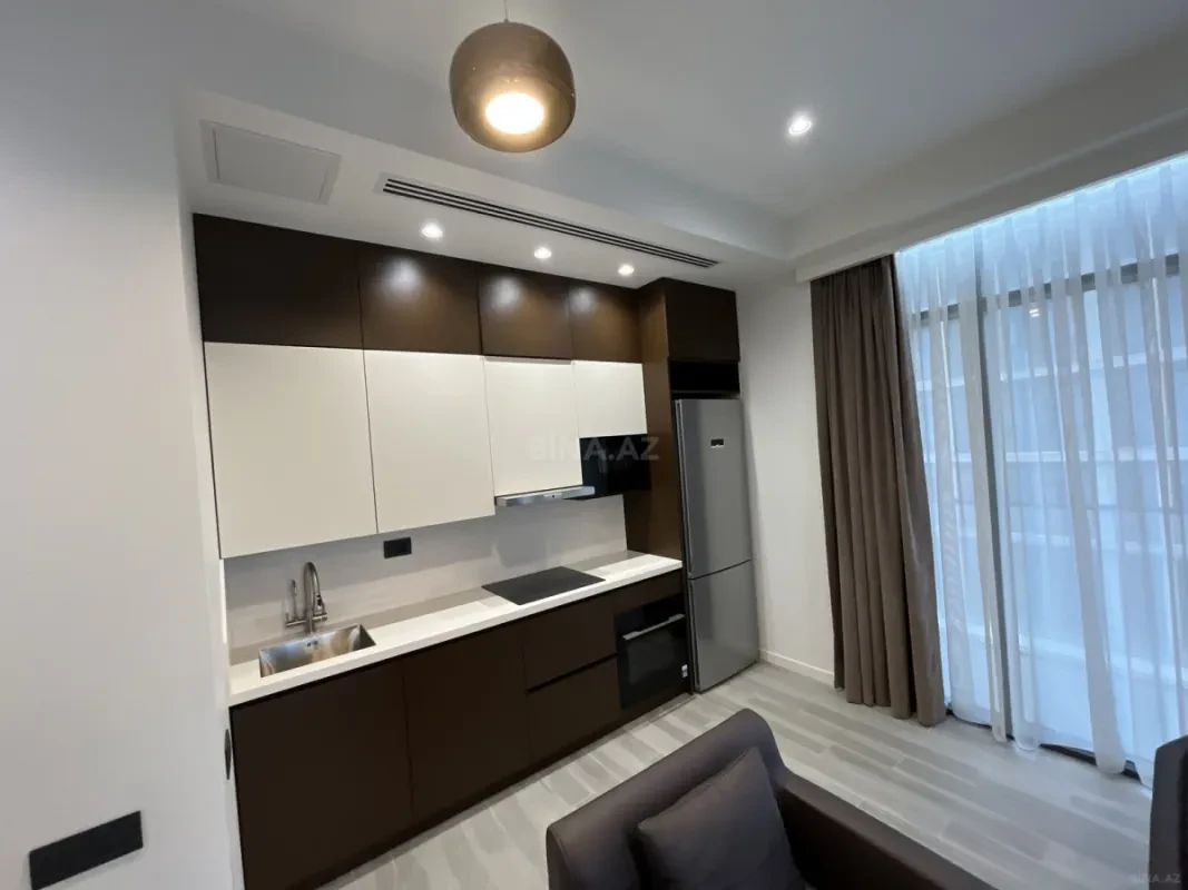 Kirayə verilir 3 otaqlı mənzil 140 m²