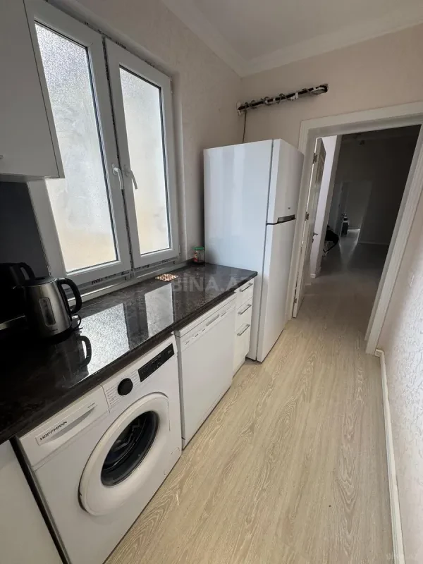 Kirayə verilir 2 otaqlı mənzil 70 m²