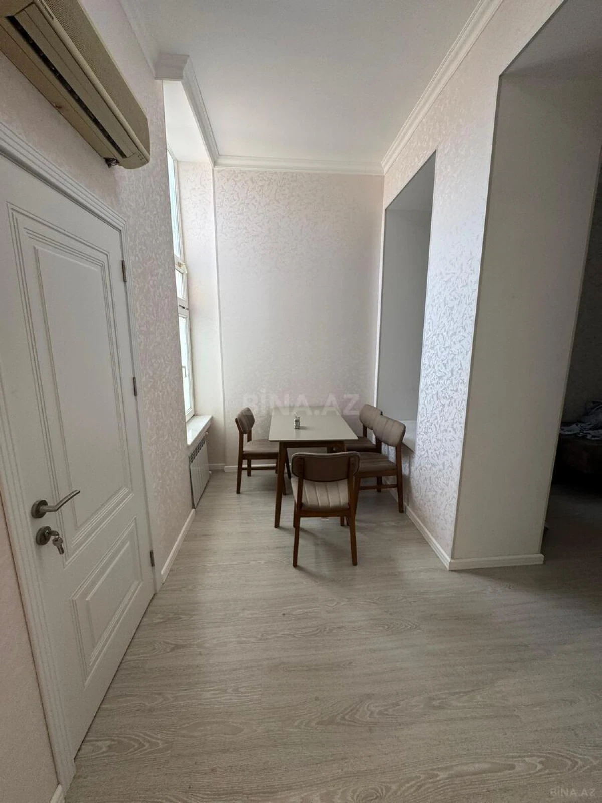 Kirayə verilir 2 otaqlı mənzil 70 m²