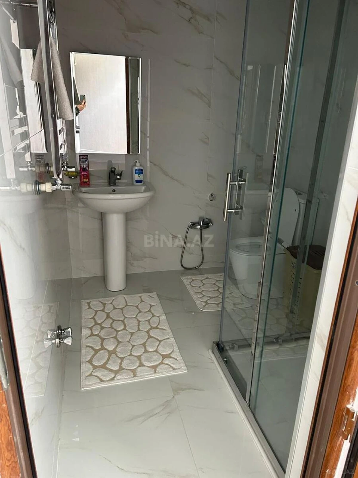 Kirayə verilir 2 otaqlı mənzil 60 m²