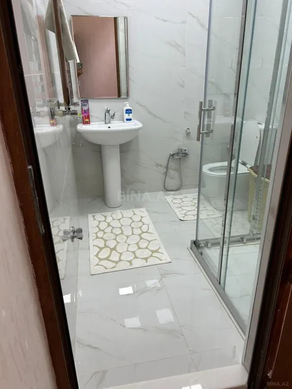 Kirayə verilir 2 otaqlı mənzil 60 m²