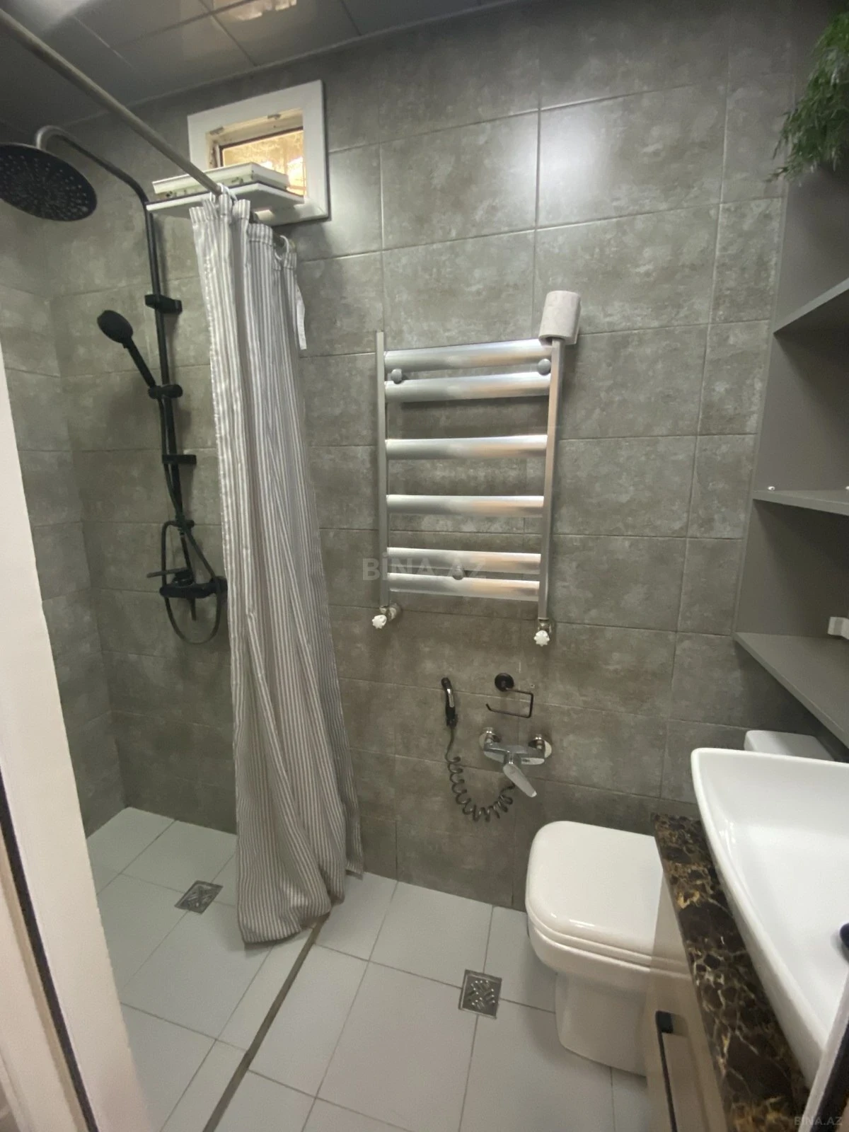 Kirayə verilir 2 otaqlı mənzil 60 m²