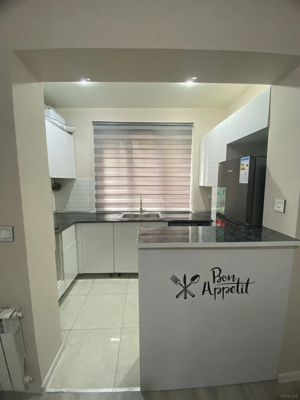 Kirayə verilir 2 otaqlı mənzil 60 m²