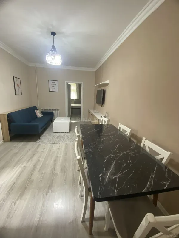 Kirayə verilir 2 otaqlı mənzil 60 m²