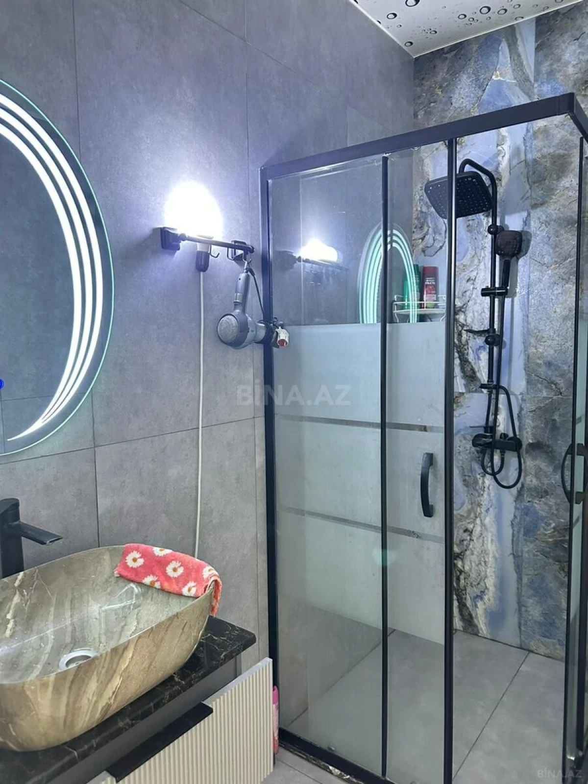 Satılır 2 otaqlı mənzil 55.8 m²