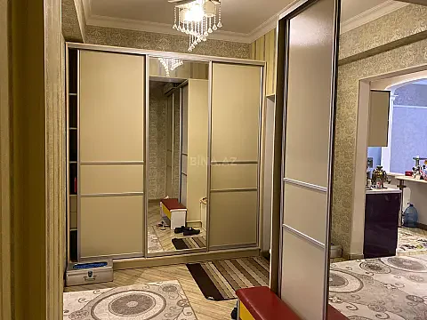 Kirayə verilir 3 otaqlı mənzil 120 m²