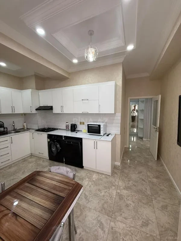 Satılır 2 otaqlı mənzil 90 m²