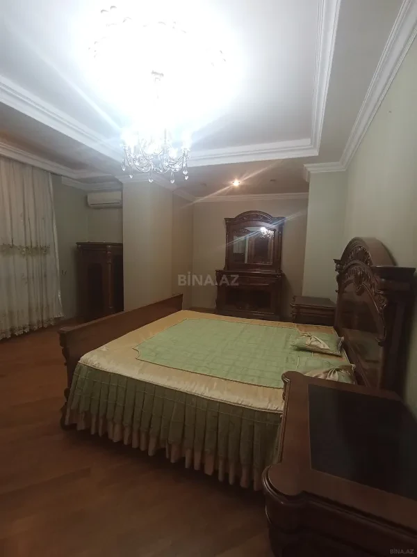 Kirayə verilir 4 otaqlı mənzil 175 m²