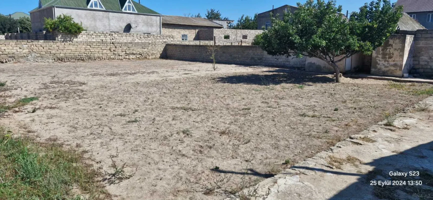 Satılır torpaq sahəsi 25 m²