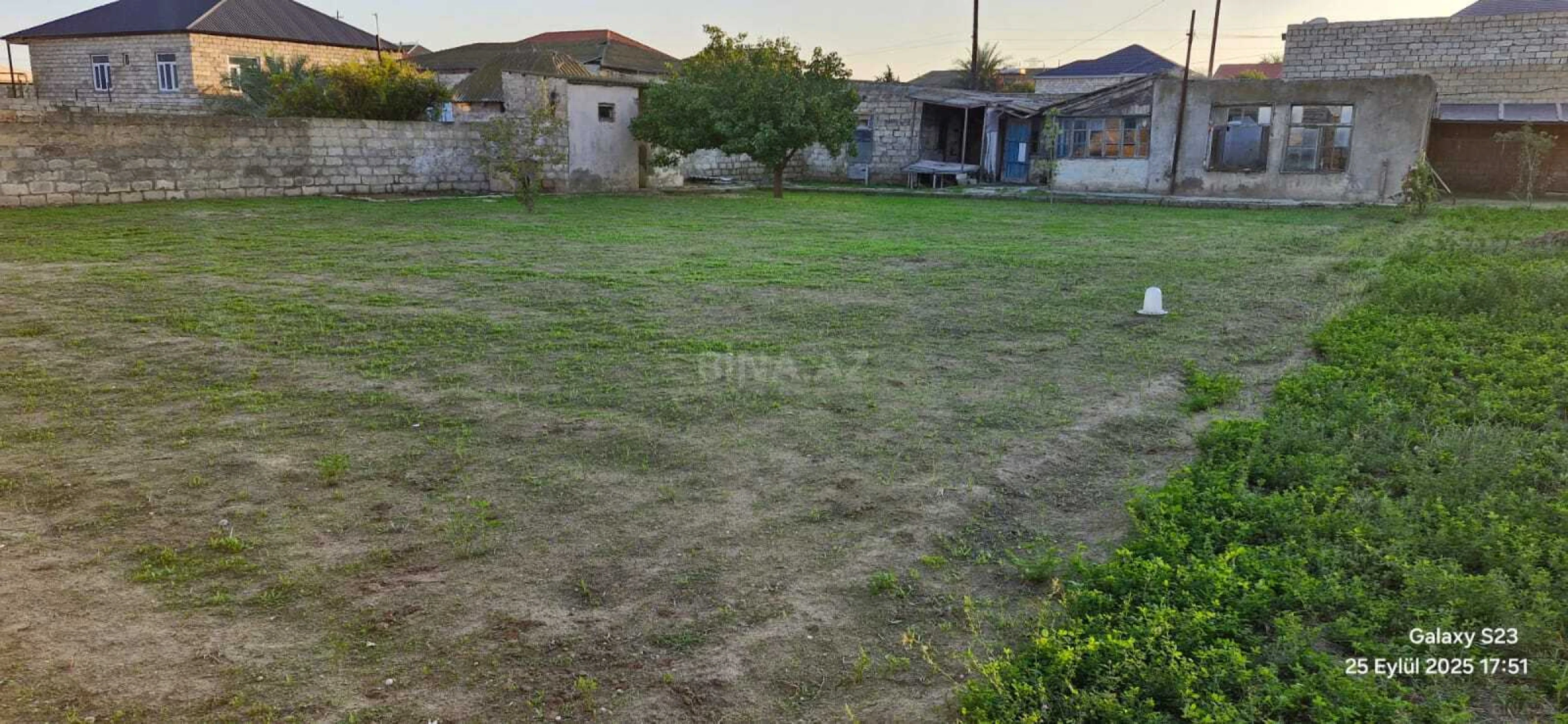 Satılır torpaq sahəsi 25 m²