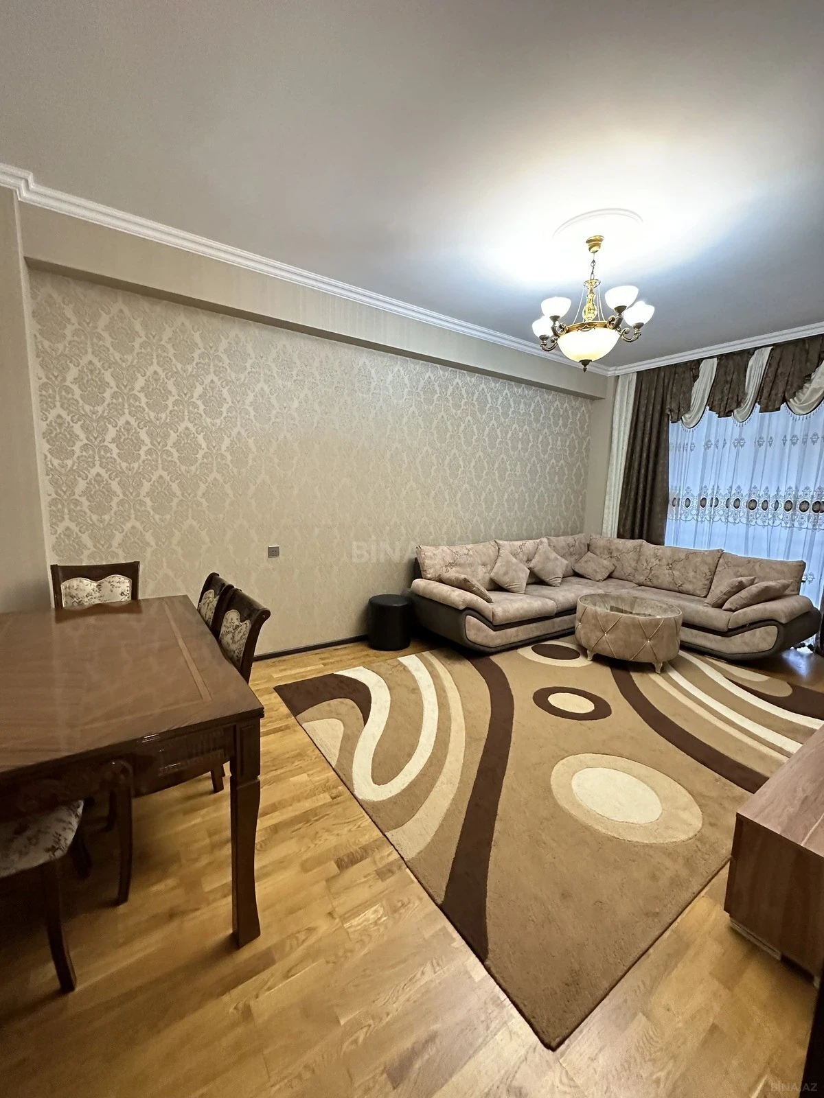 Satılır 2 otaqlı mənzil 68 m²