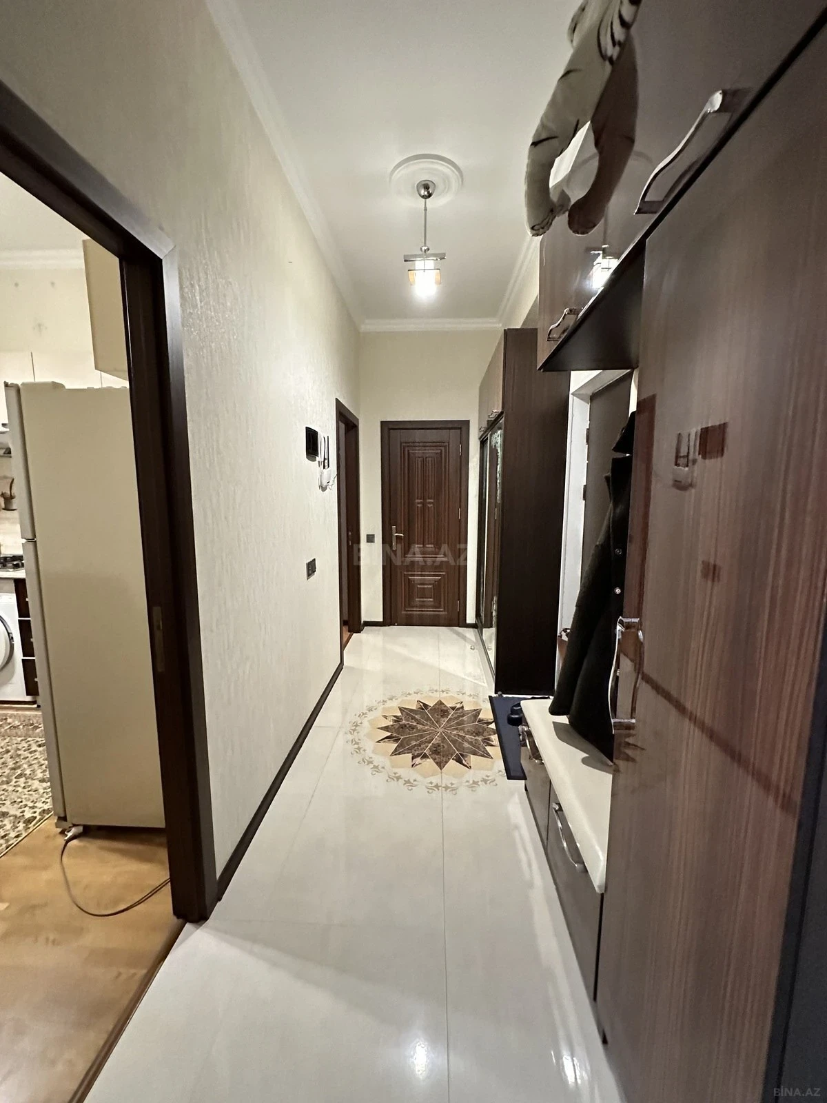 Satılır 2 otaqlı mənzil 68 m²