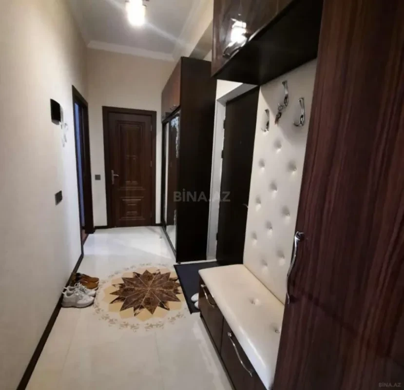 Satılır 2 otaqlı mənzil 68 m²