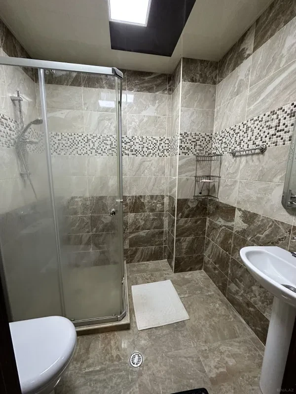 Satılır 2 otaqlı mənzil 68 m²
