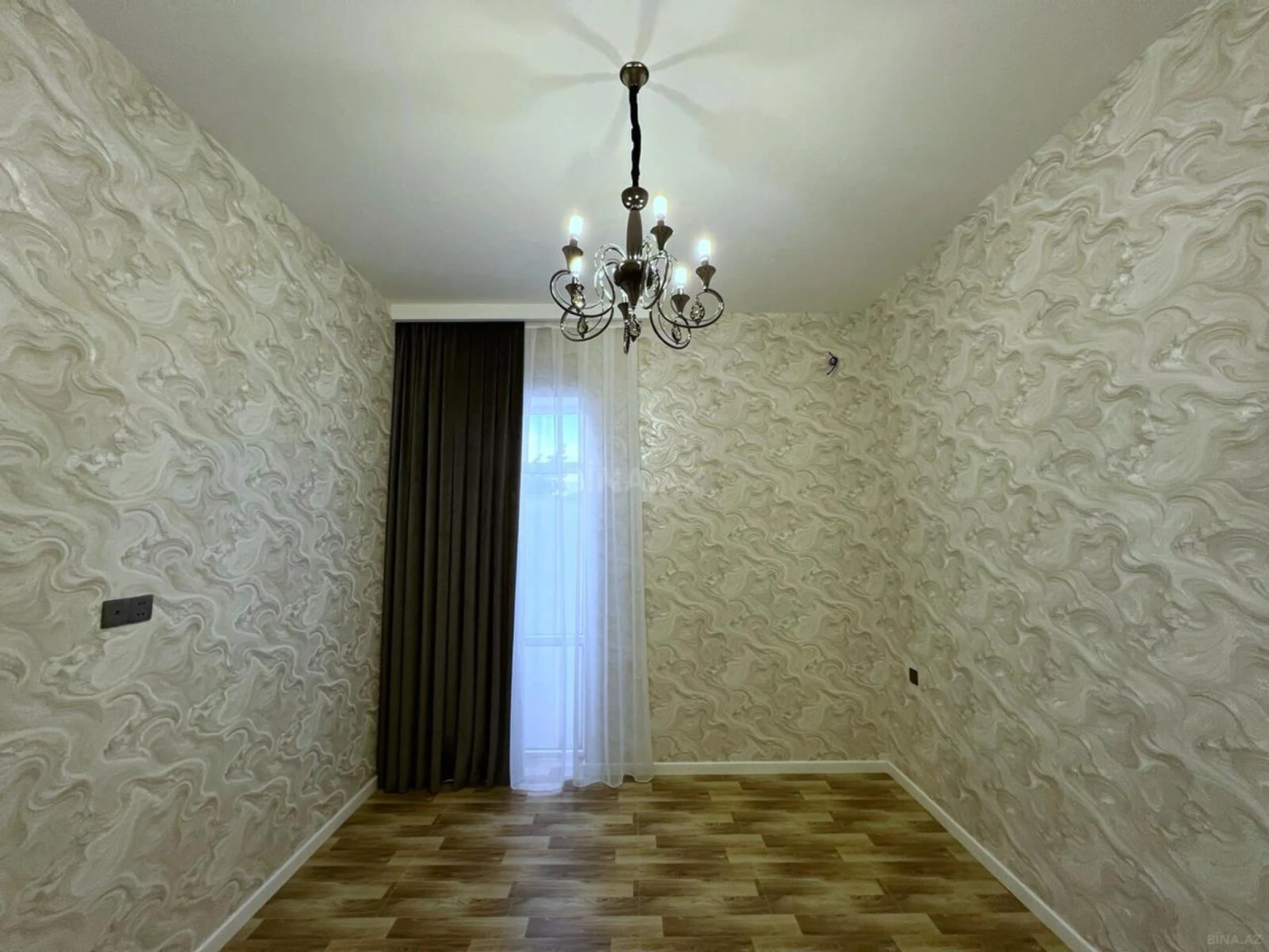 Satılır 4 otaqlı həyət evi 160 m²