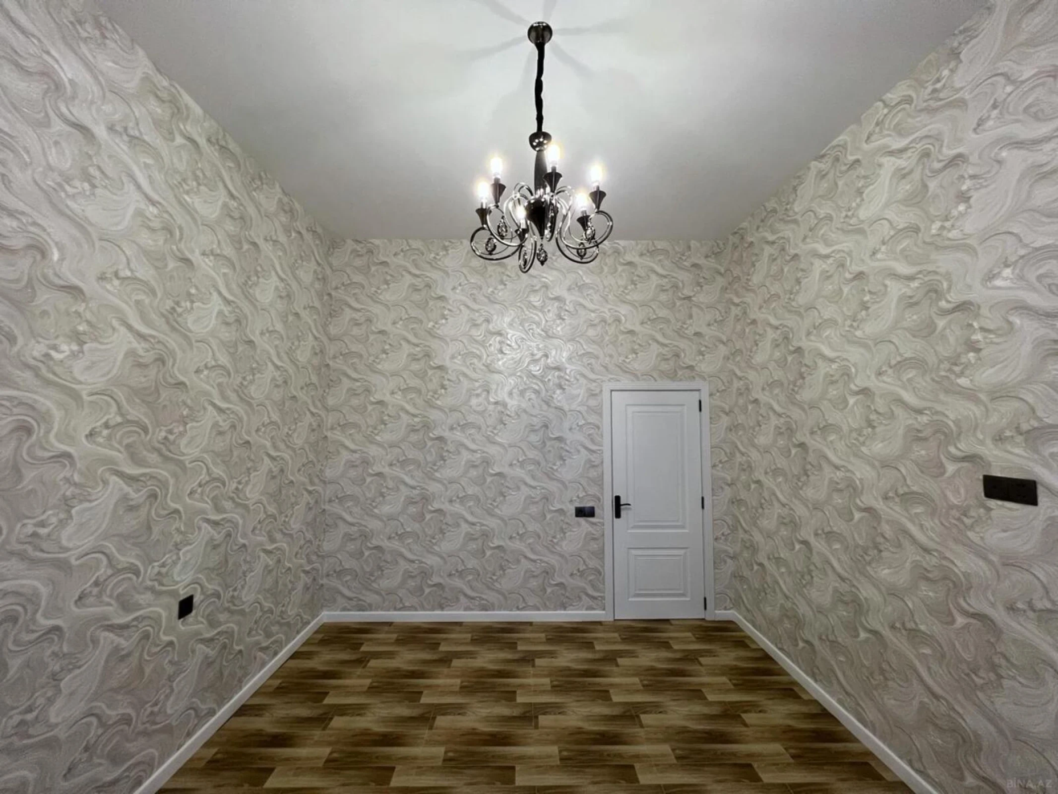 Satılır 4 otaqlı həyət evi 160 m²