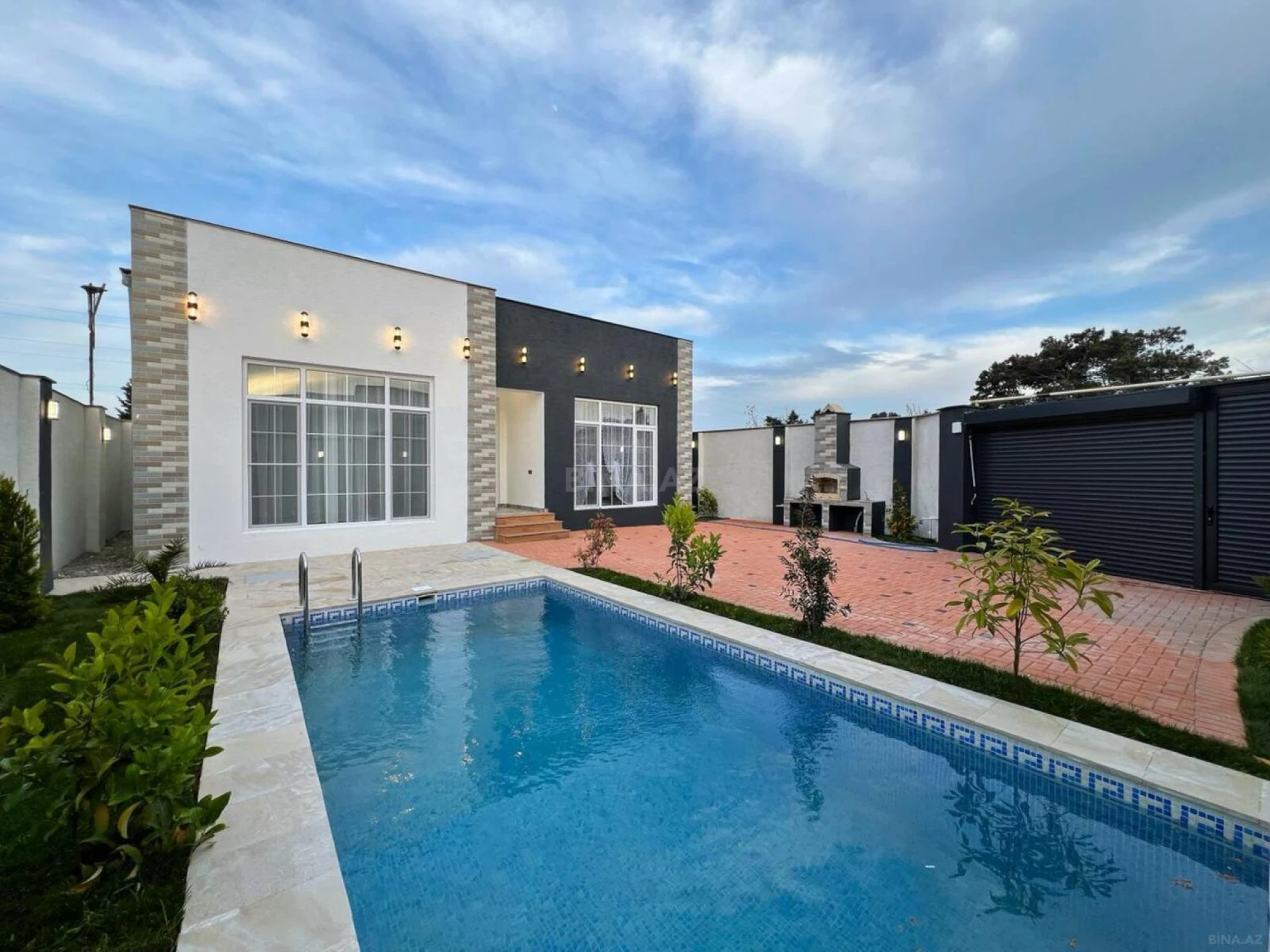 Satılır 4 otaqlı həyət evi 160 m²